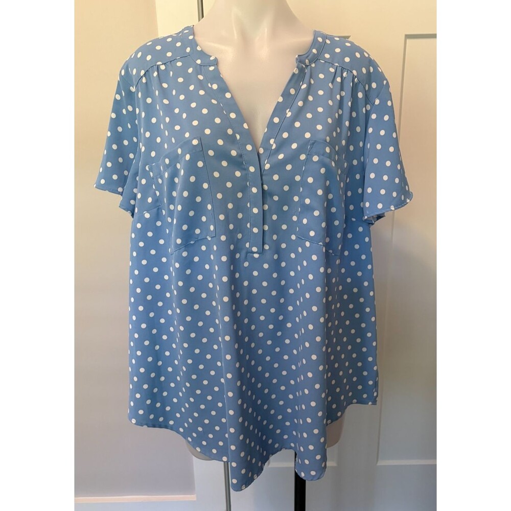 Torrid Womens Harper TOP Short Sleeve Blue White Dots Size 3 (3X 22/24)